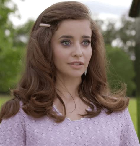 holly earl nude|Holly in Sister Boniface Mysteries (S03E07) : r/HollyEarl